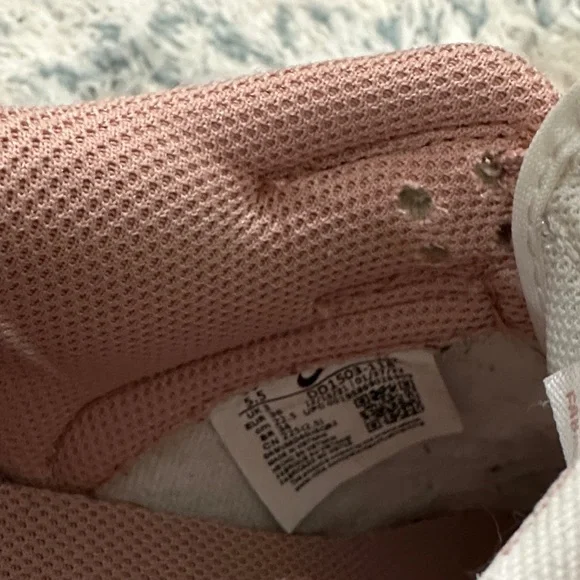 Nike Women's Low-Top Sneakers in Dusty Rose and White - Picture 5 of 6